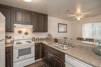 1X1 634 sq. Ft.