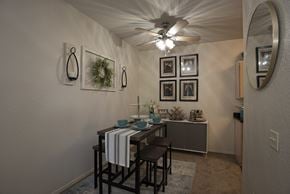 Rocklin apartment for rent - Model dining room at Sunset Summit, Rocklin, CA 95765