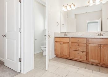 Vacant 3x2.5 1520 Sq. Ft.