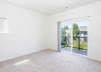 Vacant 3x2.5 1520 Sq. Ft.