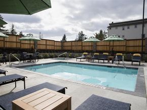 Happy Valley apartment for rent - Heather Lodge Swimming Pool