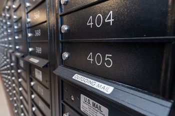 Mail & package room