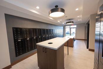 Mail & package room