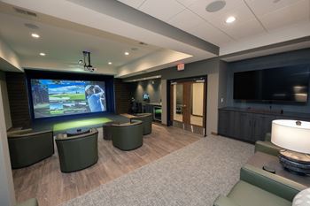 Full swing golf simulator