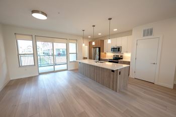 Open-concept kitchens with energy star® certified stainless steel appliances