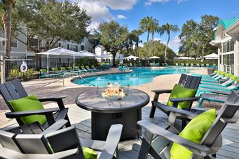 Outdoor fireside lounge