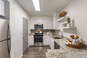 Salem apartment for rent - Bell North Shore Model
