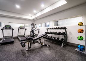 Oakland apartment for rent - Bell Uptown District_Fitness Center