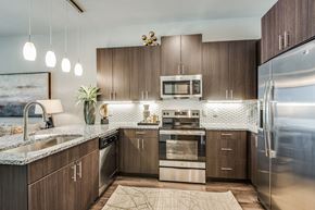 Farmers Branch apartment for rent - Boardwalk at Mercer Crossing Kitchen