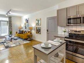 Greensboro apartment for rent - Comet Greensboro kitchen