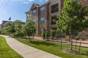 Mckinney apartment for rent - McKinneyPoint_Exterior