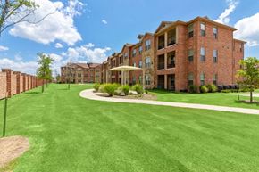 Garland apartment for rent - ParcatGarland_Exterior