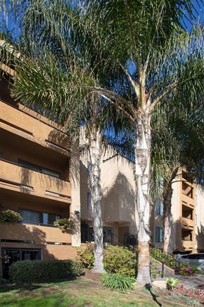 Studio City apartment for rent - Exterior View of Building at Vineland Gardens, Studio City, California