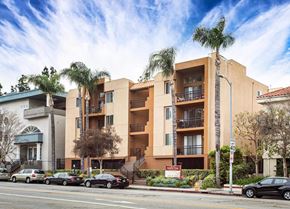 Encino apartment for rent - Building Exterior View at White Oak Gardens, Encino, 91316