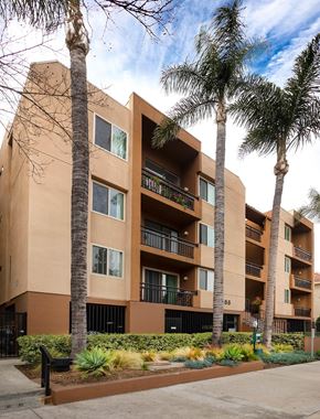Encino apartment for rent - Exterior View at White Oak Gardens, California