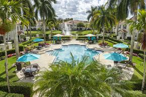 Coral Springs apartment for rent - Hamptons on Heron Bay resort-style pool