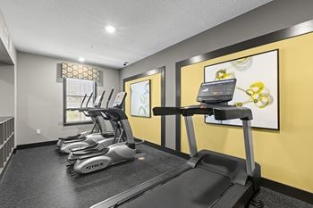 Convenient 24/7 fitness center