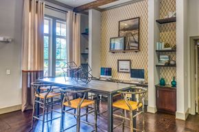 Johns Creek apartment for rent - The Oaks at Johns Creek - Business center area