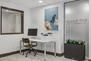 Resident lounge with library, starbucks and wi-fi