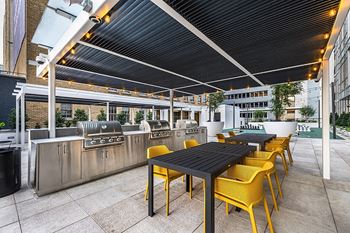 Fully-equipped cabana bar with grill