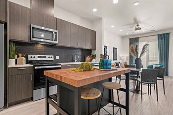 Gourmet kitchen islands*