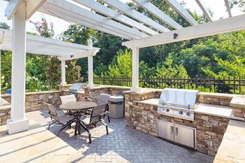 The oaks at johns creek grilling station