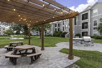 Outdoor grilling station