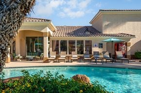 Peoria apartment for rent - Resort-style swimming pool - Arrowhead Landing Apartments