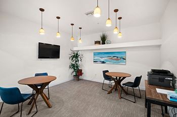 Barton vineyard apartments - resident business center