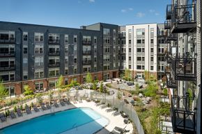 Tysons apartment for rent - Resort-style swimming pool - Brentford at the Mile