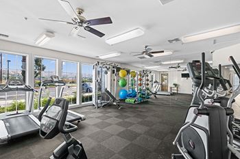Barton vineyard apartments - 24-hour fitness center