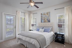 Overland Park apartment for rent - Corbin Greens Apartments interior bedroom