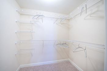 3000 Sage - spacious walk-in closet