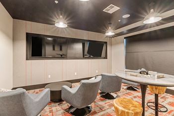 Arazo game room