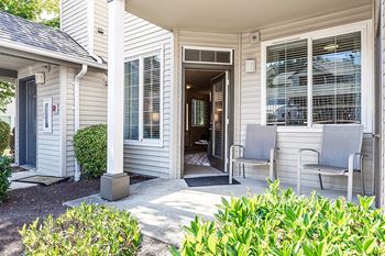 Private patio/balcony