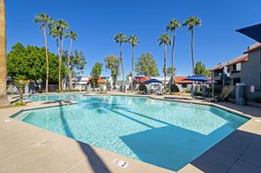 Phoenix apartment for rent - Clear Water Swimming Pool at Diamonte on Bell Apartments, Arizona