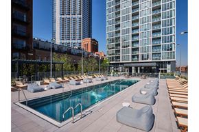 Chicago apartment for rent - a pool on the rooftop of an apartment building