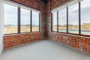 Leavenworth apartment for rent - Loft living space with large windows