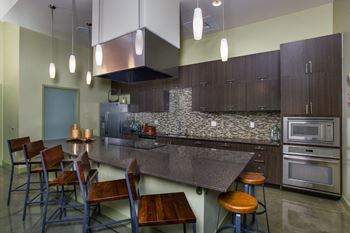 Gourmet kitchen with island
