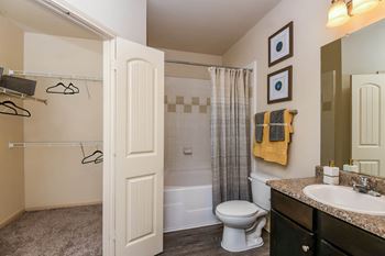 Garden bathtubs and double sinks