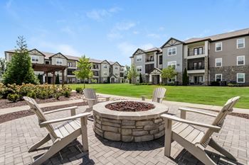 Outdoor fireplace and firepit