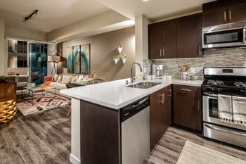 Living room come kitchen view