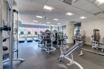 Chicago apartments with fitness center