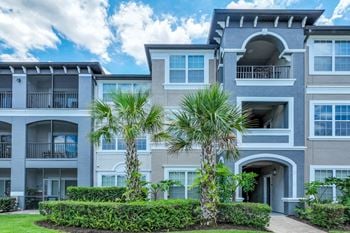 Private balconies/patios