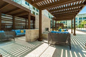Community outdoor w-fi lounge