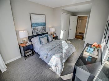 Well appointed bedroom