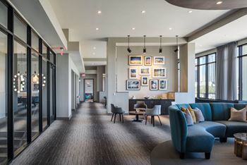 Social lounging & conversation areas