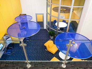 High-powered business center with macs, pcs, printer/copier and high-speed internet