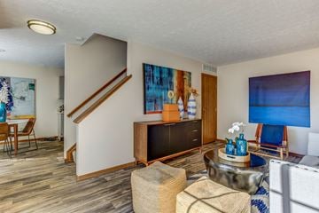 Columbus apartment for rent - a living room with a couch and a tv