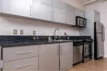 Quartz countertops
